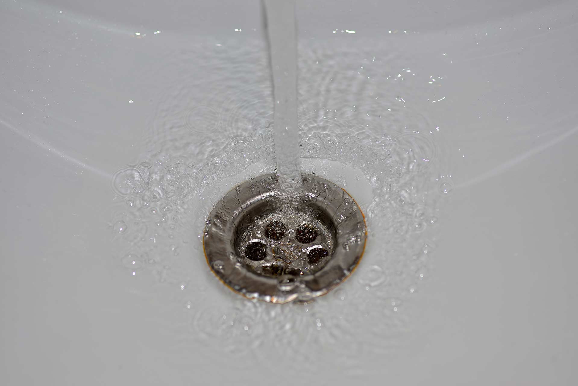 A2B Drains provides services to unblock blocked sinks and drains for properties in Stroud.